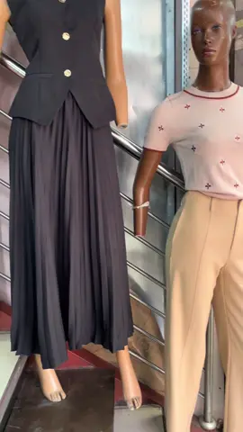 What’s new at SmallStreet❤️#foryoupage #viralvideotiktok #newtrend #Kay_Theplug #fypシ゚ #fyp #fyppppppppppppppppppppppp #joburgtiktok #viralvideos #smallstreetfashion #trend #foryou #ooftd 