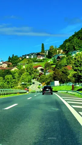 #swissroads 🇨🇭#roadtrip #beautifuldestinations #sisiswiss #swissbeautiful 