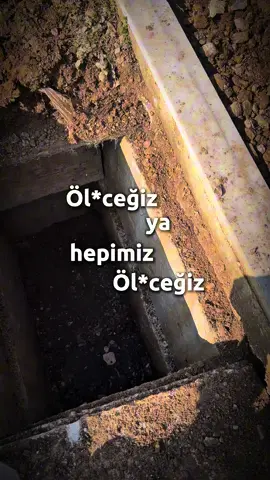 Cum’a Sûresi 8. Ayet De ki: Sizin kendisinden kaçtığınız ölüm, muhakkak sizi bulacaktır. Sonra da görüleni ve görülmeyeni bilen Allah’a döndürüleceksiniz de O size bütün yaptıklarınızı haber verecektir. #Allah #ahiret #ölüm #kuran