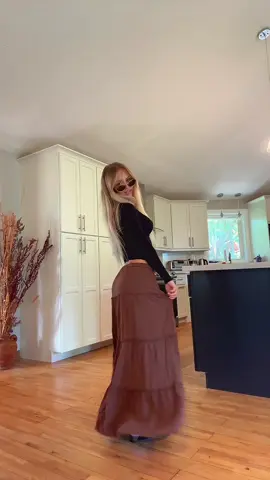 fall market fit 🍂 #september #falloutfitinspo #OOTD #longskirt 