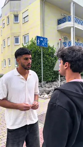Ich kenn beide bisschen besser..🗣️ #deutschememes #germanmeme #lustigevideos 