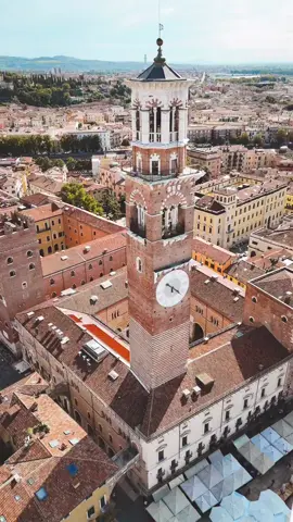 Verona - Torre dei Lamberti creditos @edgarsworldph instagram 