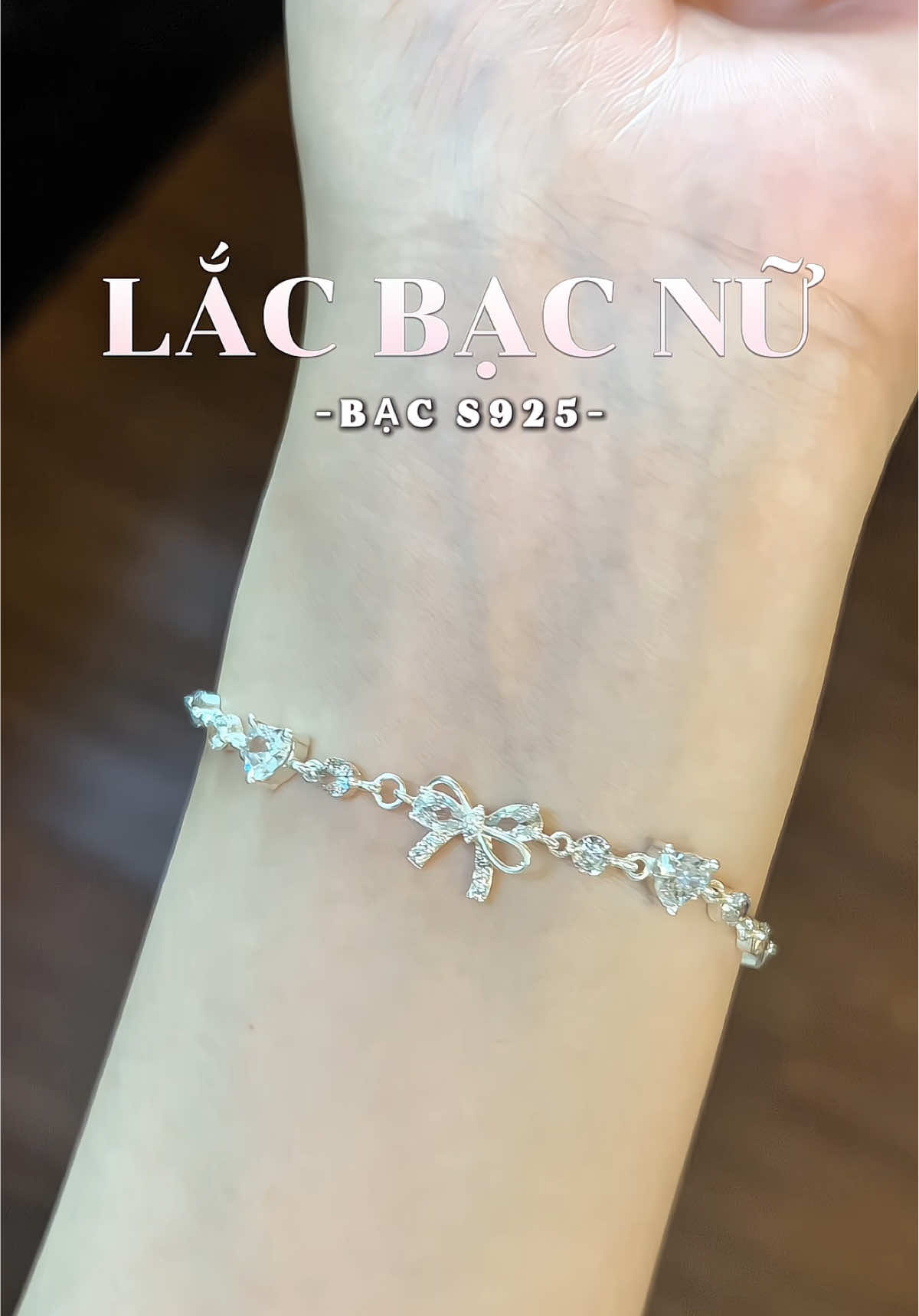 Love language: “Anh biết em mua được, nhưng để anh 