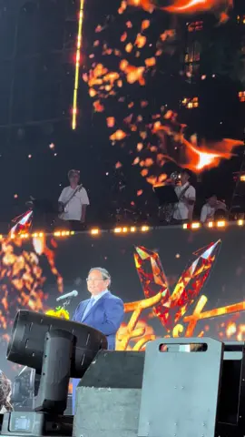 Bác Chính và màn pháo hoa mở màn V Fest 2025 #thutuongphamminhchinh #vfest2025 