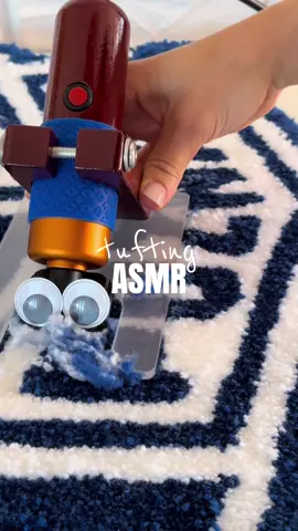 Tufting to nie tylko sztuka dla oczu, ale też dla uszu 👂🏼🧶 #tufting #asmr #handmaderug #satysfying 