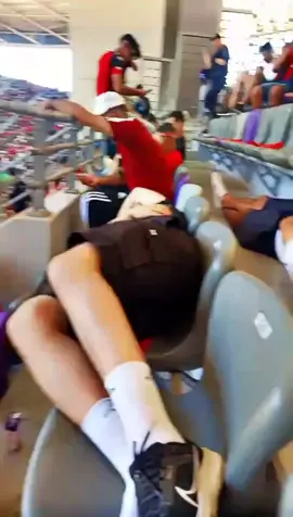 #unionistesalgèrois🔴⚫✊ #الشعب_الصيني_ماله_حل😂😂 #tik_tok #foru #bahdja❤🖤 