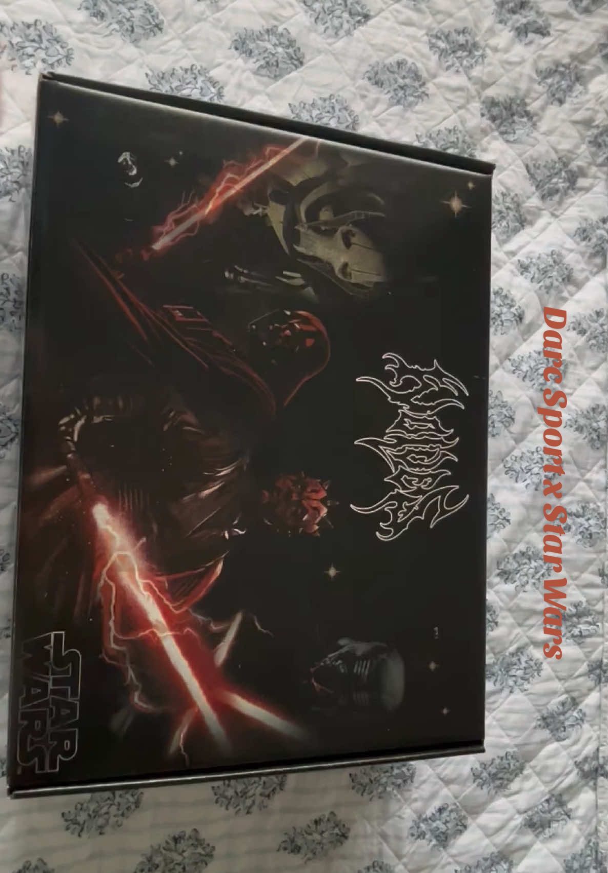 from galaxy far far away → to my closet @Darc Sport ⭐️ #fyp #ForYou #TikTokMadeMeBuyIt #UnboxWithMe #viralunboxing 