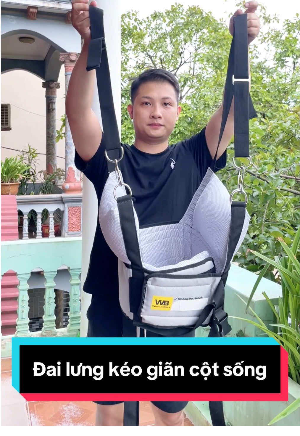 Đai lưng kéo giãn cột sống tại nhà