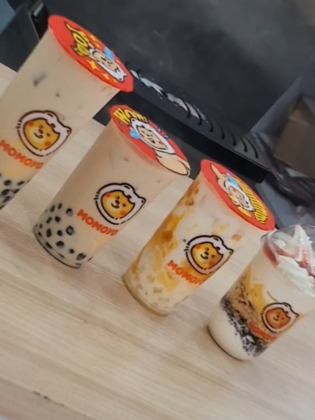 #momoyo #icecream #milktea #eggpudding #oyen