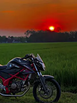 Racun ada di mana”🤢#cb150rmodifikasi ##cb150r #fyp #cb150r_jarijari 