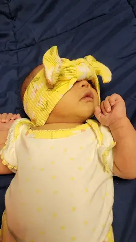 #baby #1month #girldad #sleep #nomorelockeddoors @Nessa👻 