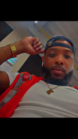 Another day another dollar #fyp #chicago #workselfie 