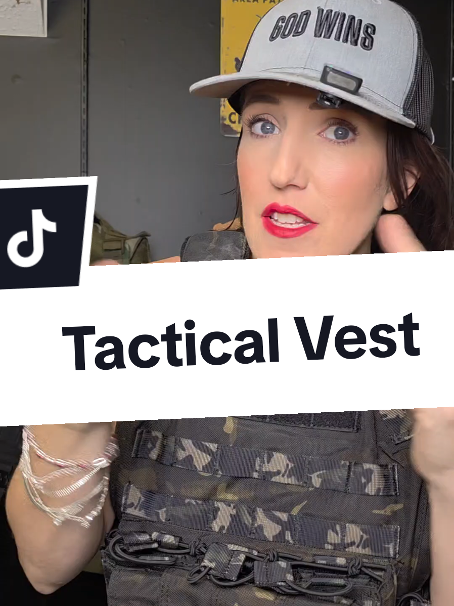 twlactical vest for training, airsoft, cosplay and more! 