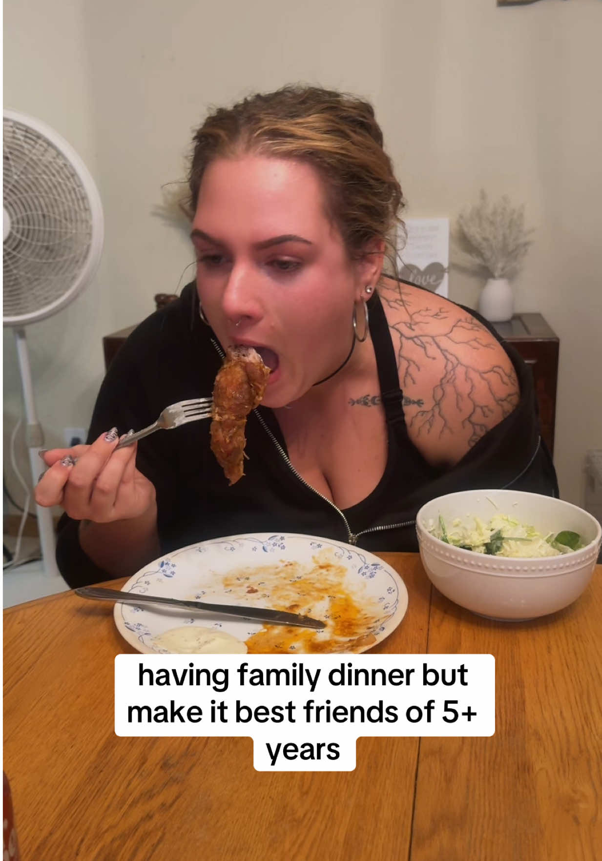 we are so sarcastically brutal 🤣💀 @Shelby Cobra🎤 @sierramichelle @shianne💕 @k.reed66 #familydinner #BestFriends #fyp 