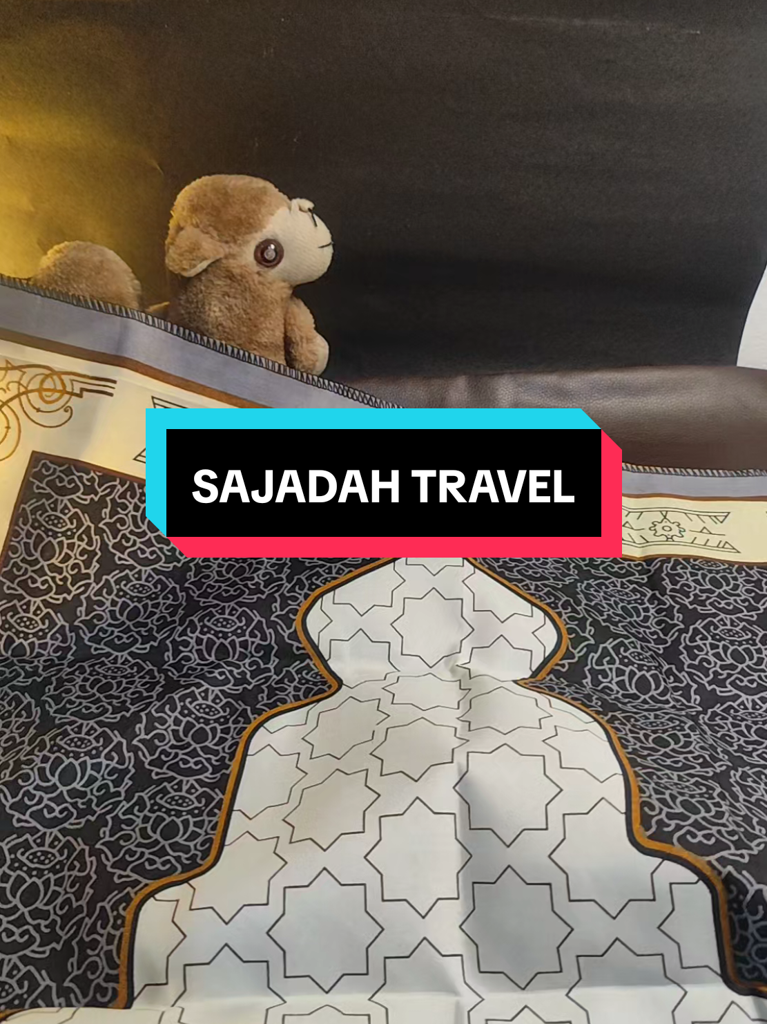 #fypシ゚ #fypシ゚viral #sajadah #sajadahtravelling #oleholehhajidanumroh 