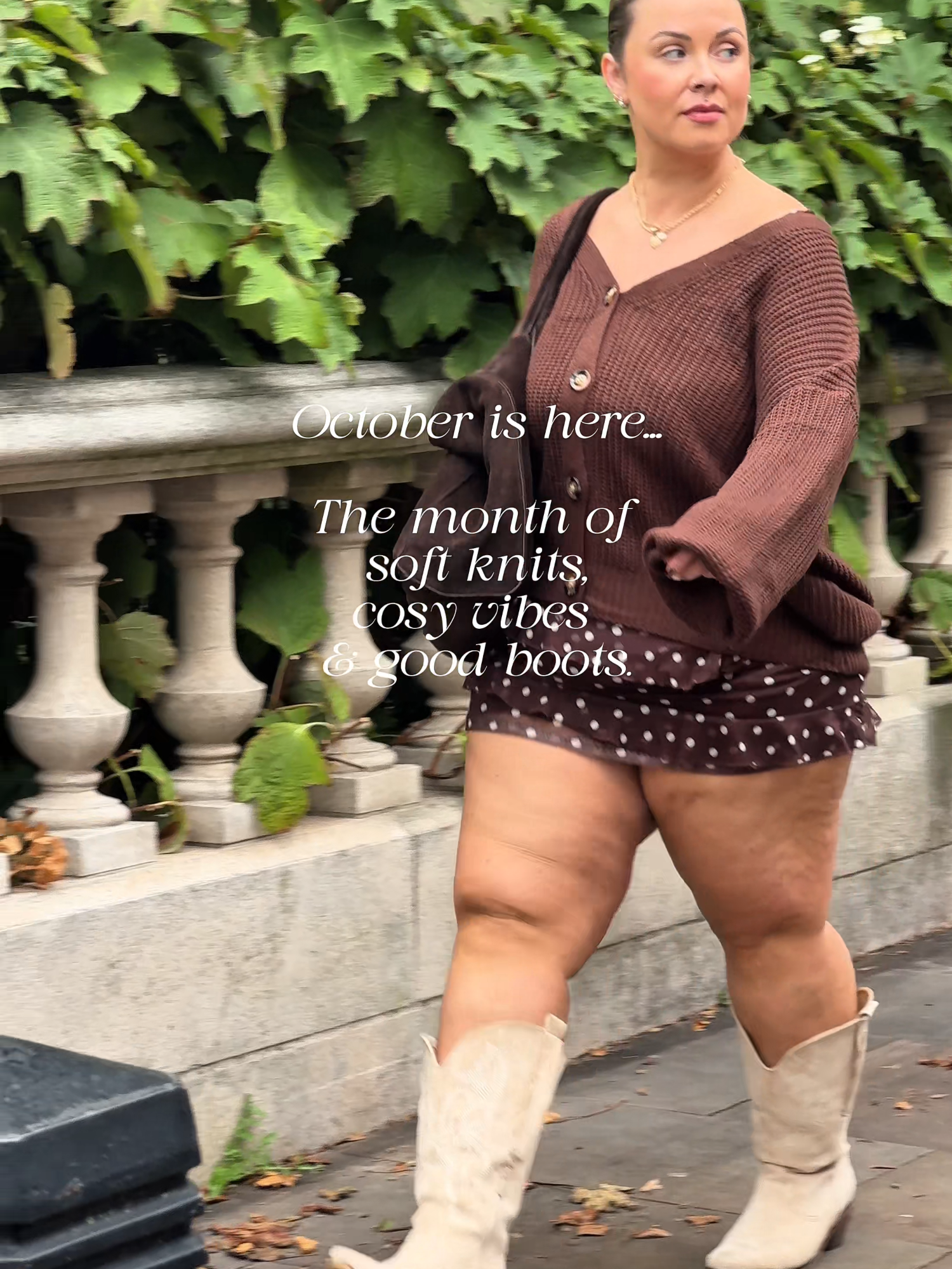 Start of a new month = New boots 🤭🐻🤎 #widecalf #widecalfboots #outfitoftheday #outfitinspo #boots #autumnal #autumnoutfitideas #plussizefashion #cowgirlbootsoutfit #musthave #cowgirlboots #cowboyboots #autumnoutfits #autumnishere #cosyseason #october