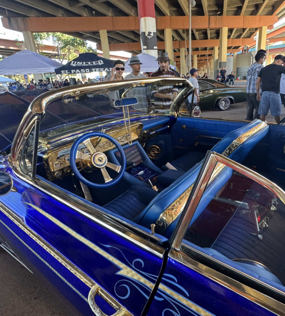 @IMPALAS CC  #lincolnpark #lowrider #lowriders #elpaso #lowriderlifestyle 