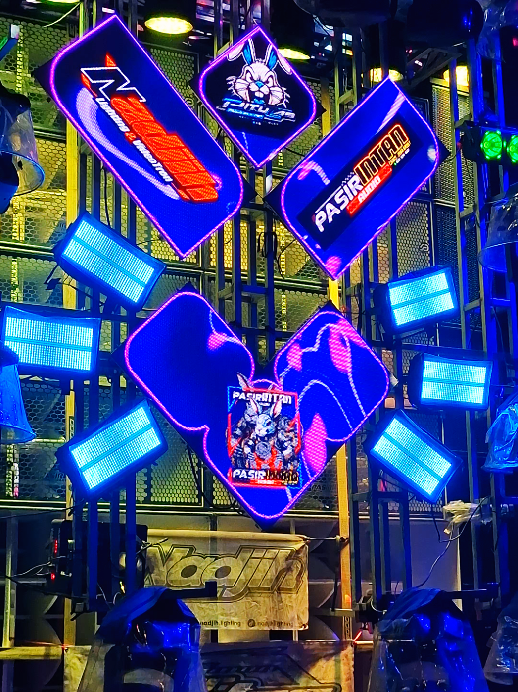 @pasir.intan.audio x @nadjihlighting.videotron  | Busu Carnival 2025 #pasirintanaudio #pasirintanaudiojawabarat #karnavalsoundsystem #lewatberanda #fyp 