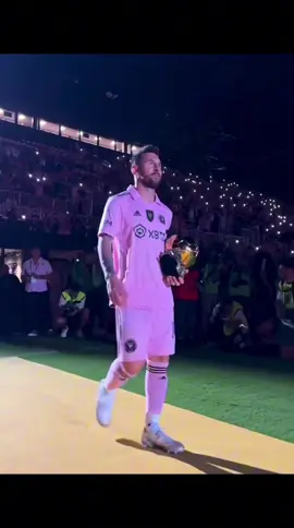 Messi won the 8th ballon D’or 🔥🐐#football #ballondor #viral #messi #foryoupage 