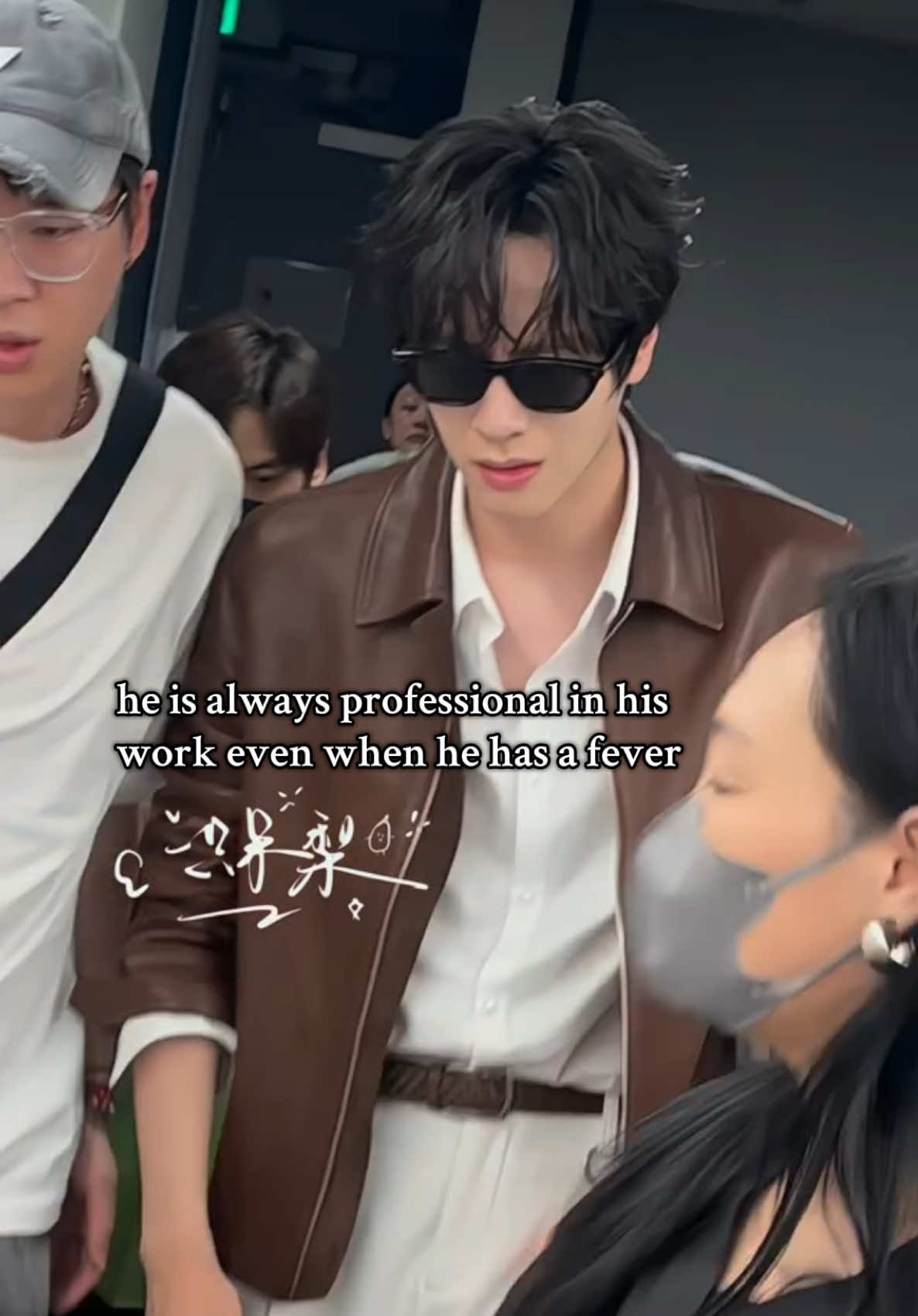 and if it wasn't the makeup artist didn't           said it, we wouldn't know he wasn't okay🥹 #zhanxuan #revengedlove #nghichai 