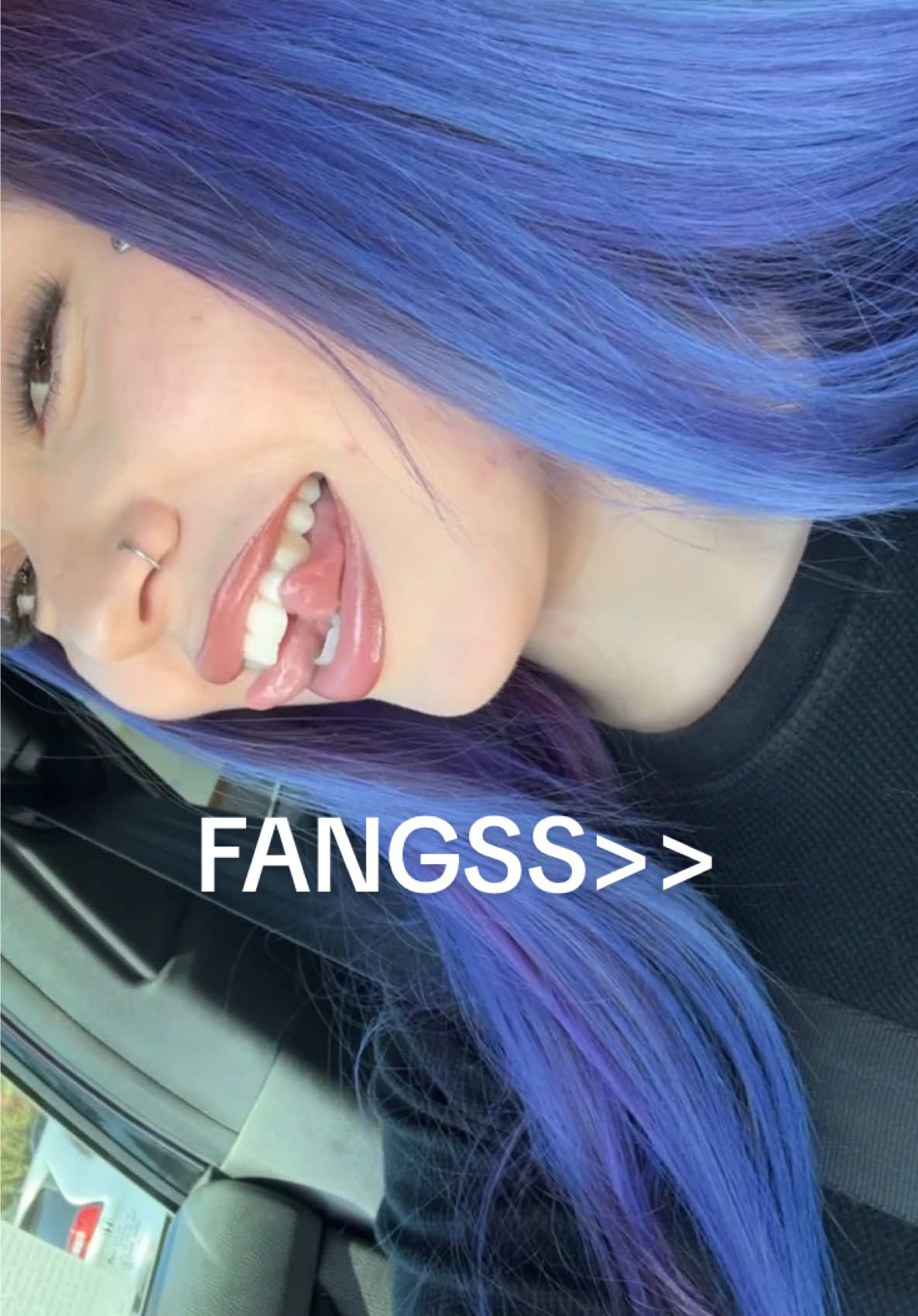 Also I’m getting fangs, Ik their yellow this was just a test try on and only color they had that day ❤️