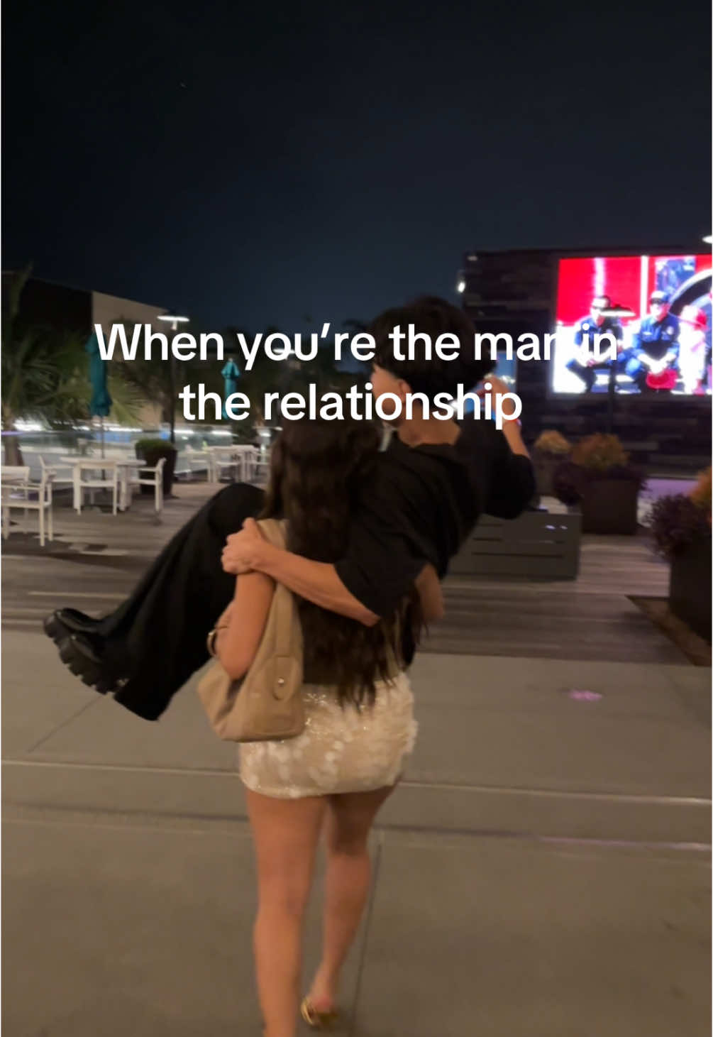 😭