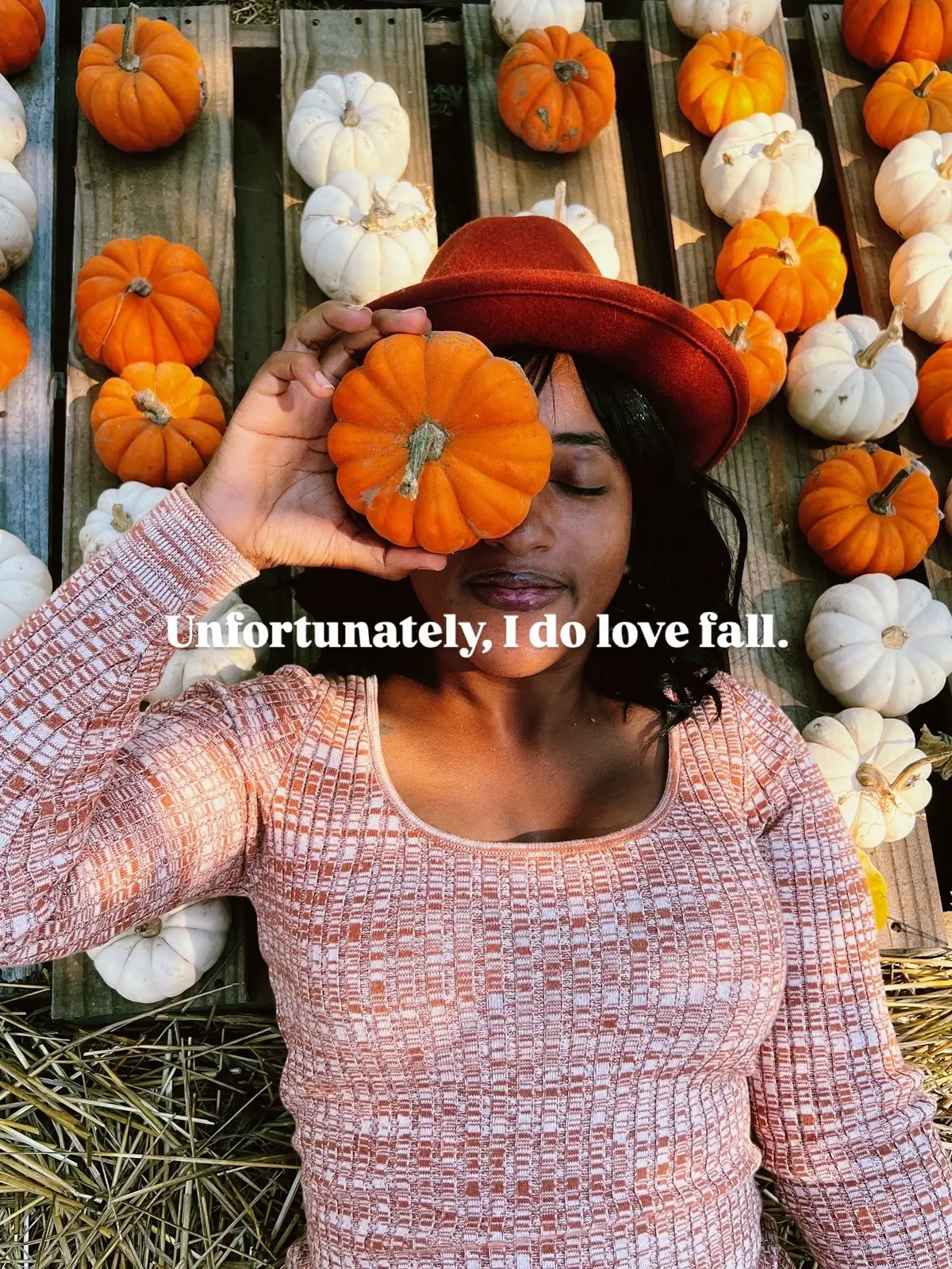 Happy First Day of Fall! I really do love fall 🍂 From the first sip of a pumpkin spice latte to the sound of crunchy leaves underfoot, there’s just something special about this season. Give me cozy sweatshirts, pumpkin patches, chilly mornings that turn into sunny afternoons, and even a pumpkin beer with a cinnamon rim. Fall is full of little traditions and simple joys that make it feel nostalgic every year.