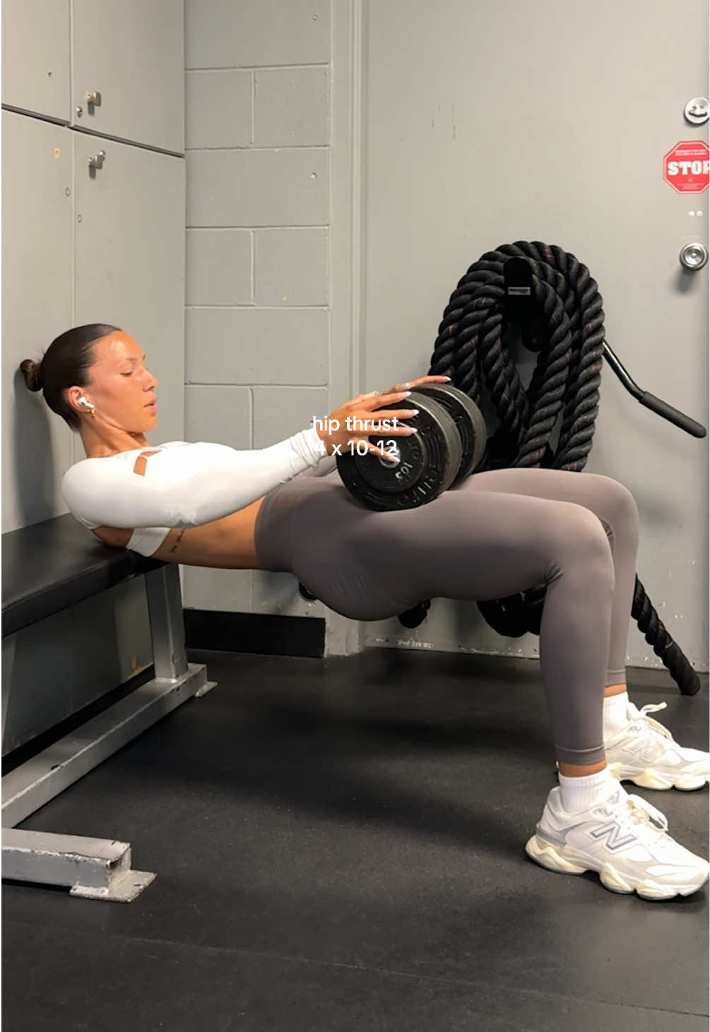 your next busy girl glute workout ✍🏼 for more dumbbell only workouts, head to the link in my bio!  #gluteworkout #glutegrowth #glutegains #workoutplan #dumbbellworkout 