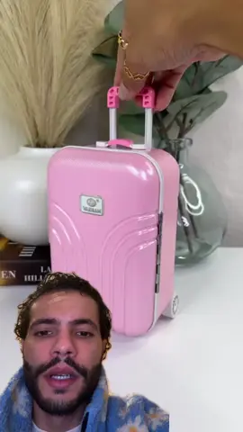 Emballer la mini collection de maquillage 💄🧳 #asmr #asmrsounds #asmrvideo #asmrtiktoks #valise #voyage #makeup #makeupasmr #maquillage #travelminis #whatsinmybag #restock #refill #cutie 