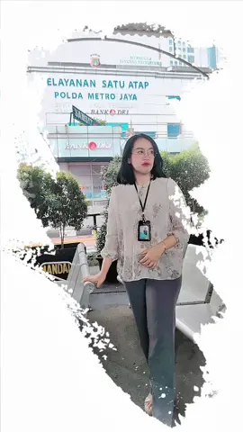 Pendekatan Pidana (Ultimum Remedium):  Penyelesaian tindak pidana pertanahan sebaiknya menggunakan hukum pidana sebagai upaya terakhir (ultimum remedium) jika cara penyelesaian lain seperti mediasi atau gugatan perdata tidak berhasil. #sengketatanah #sengketawaris #hartawarisan #penyerobotanlahan