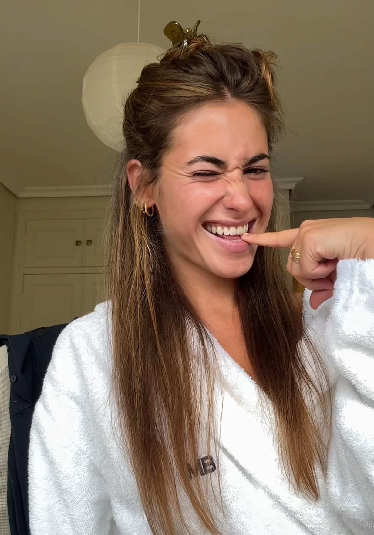 pubIi Creo que a partir de ahora voy a llevar todos los días el pelo liso con @Garnier ES 💚 #Cuidadocapilar #Garnier #ElevaTuLiso #LisoKeratina #PelazoFructis