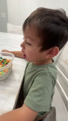 #littletwin #cereal #milk #hesfat 