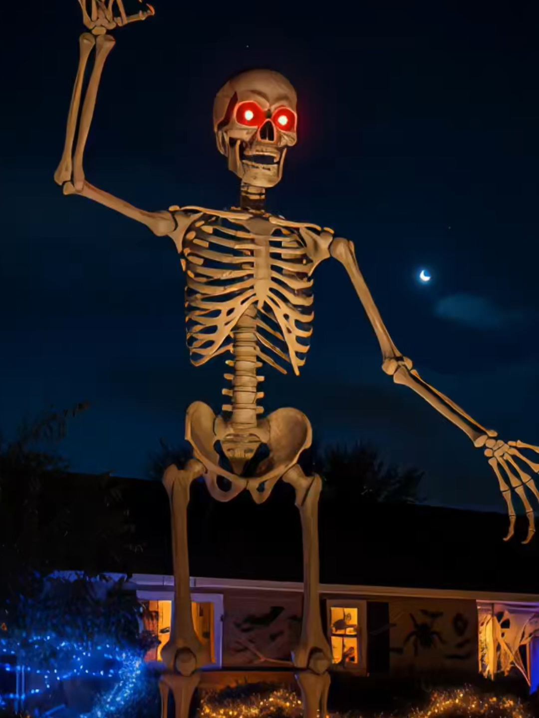 Giant Halloween Skeletons Dancing #halloween #skeleton #giant #dancing