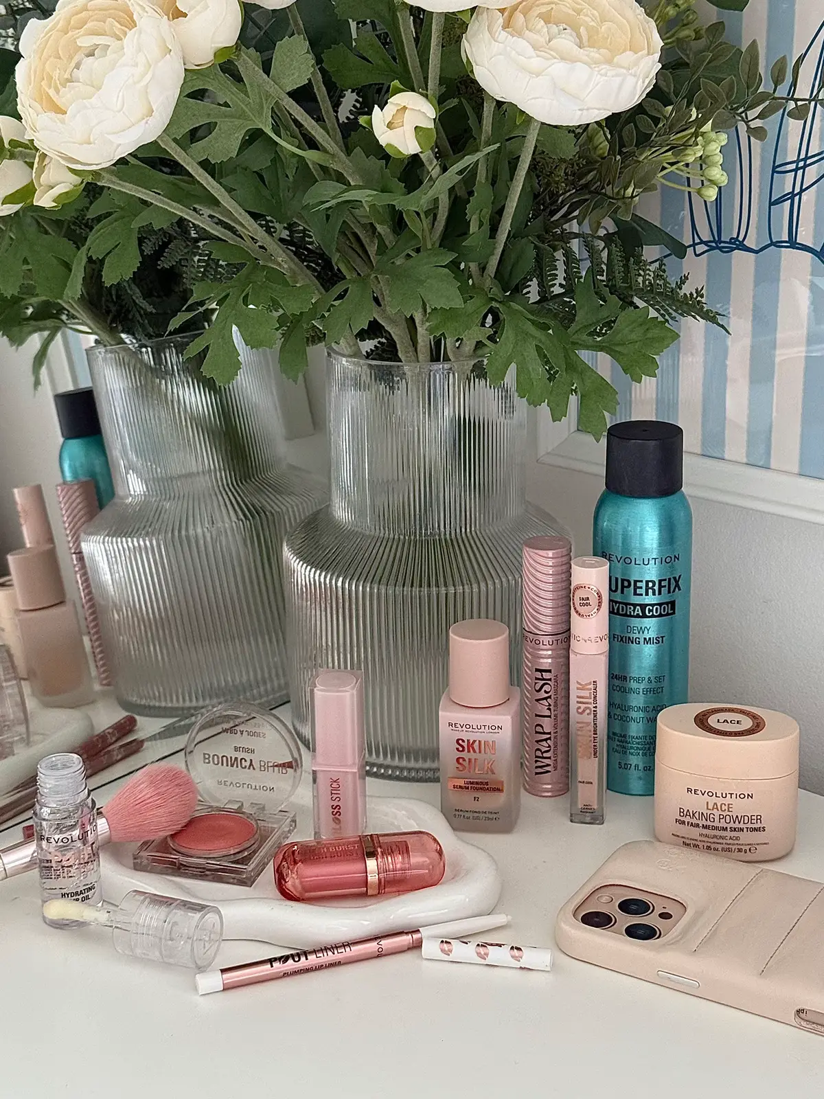 From golden hours to golden leaves ✨🍁 #autumnmakeup #fallmakeup #autumneyeshadow