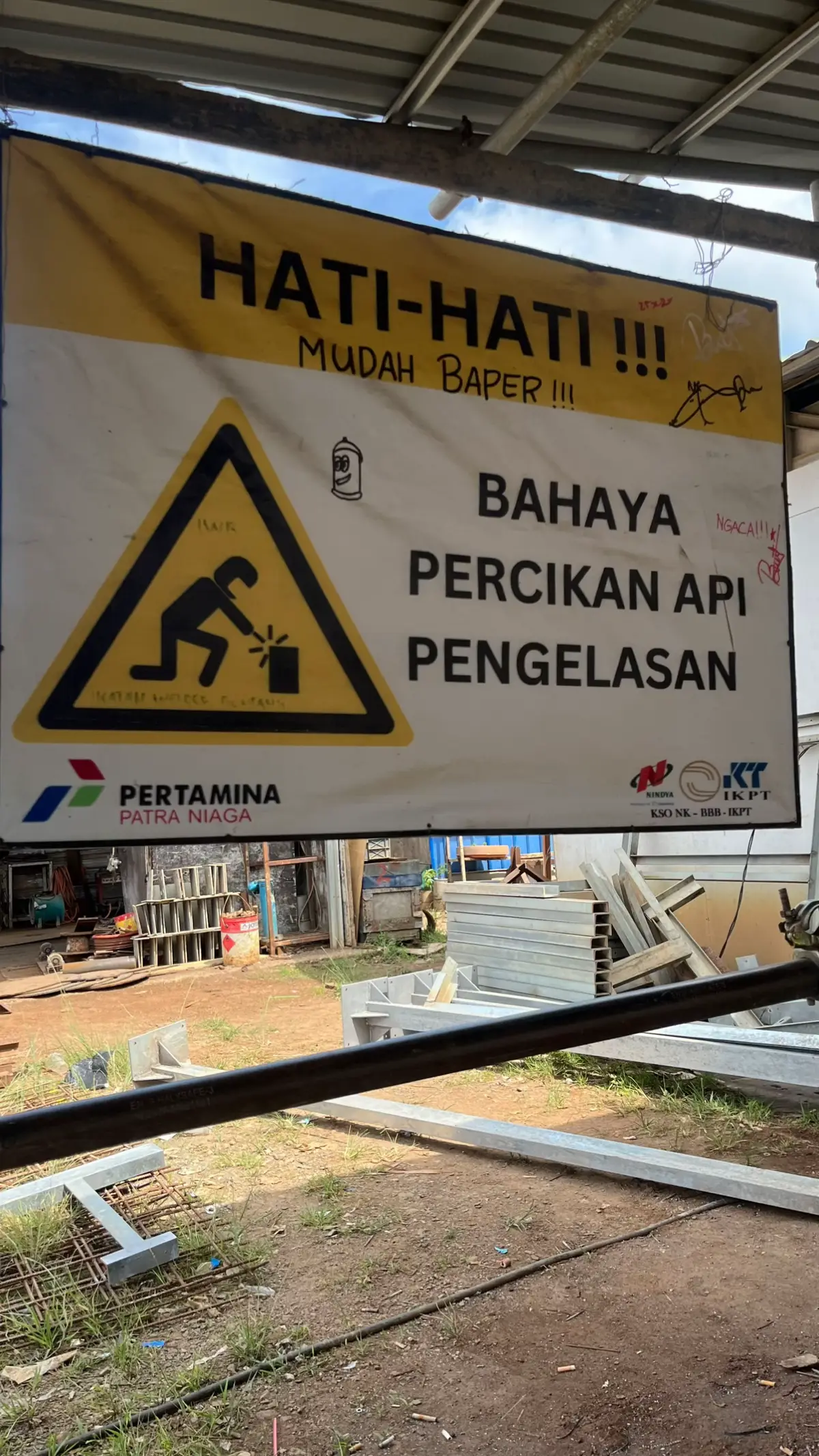 Vibesss🧑‍🏭👷‍♂️ #welder #onshore  #onshorelife  #fyp  #welderlife 