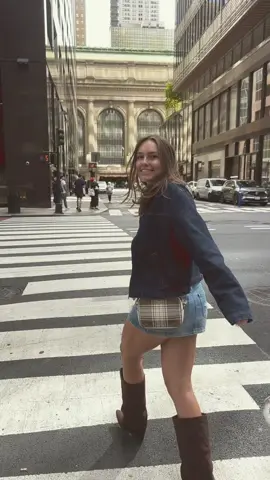 When a girls in nyc #nyc 