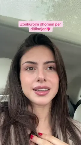 Mund te jem gati 24 vjece por ngjyren roze mos ma hiqniiii🤣💖