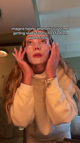 ngl guys the 💀 threats kinda put a downer on the experience 😭🤣 #livelaughlove #fashionweek #hatersgonnahate 