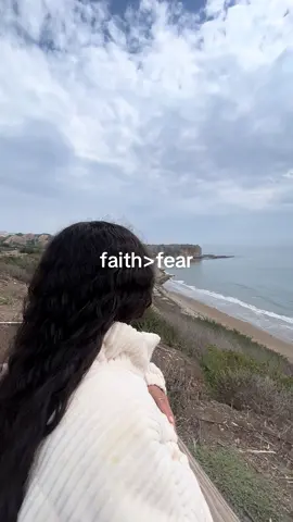 Fear focuses of the size of the obstacle, faith focuses of the size of our God 🤍 #faith #mindsetshift #mindsetmatters #faithtok #fearless 