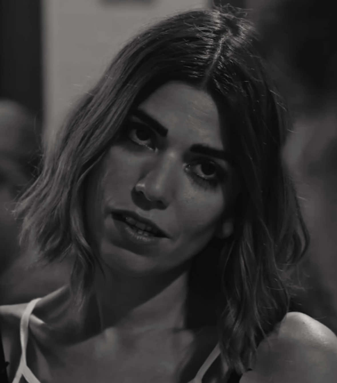 عشقيي البنت ذيي🤯 #fyp #الفناء #viral #foryou #عذراء_دينيز 