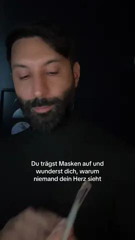 Niemand sieht dein Herz und den tiefen Schmerz, den du in dir trägst  #kartenlegung #herz #schmerz #tarot 