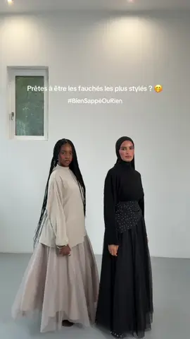 Prêtes à être les fauchés les plus stylés ? 🤭  Nouveau top en maille au col revisité, et retour des jupes tulles en plusieurs coloris 🎨 #classymastour #cm #fyp #nouveauteclassy #biensappéourien 