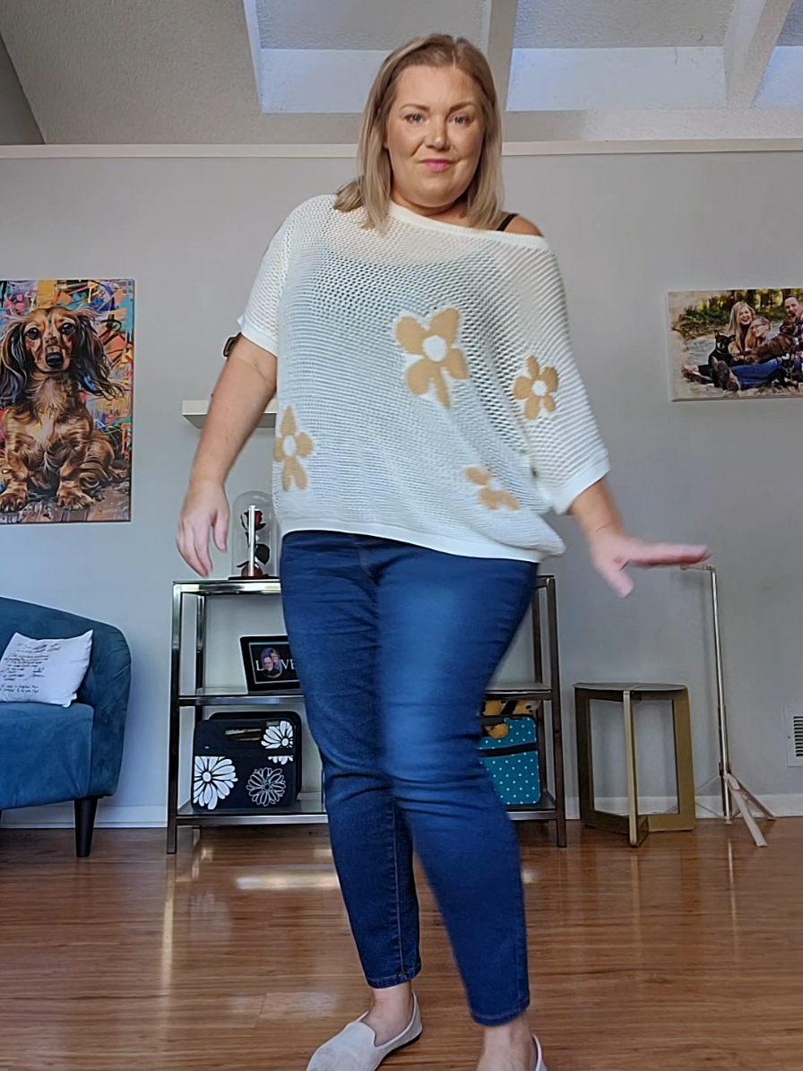 Spring but make it fall .... @DOKOTOO-US @dokotoo.official  #FallTops #PlusSize #PlusSizeFashion #Curvytok #PlusSizeTops 