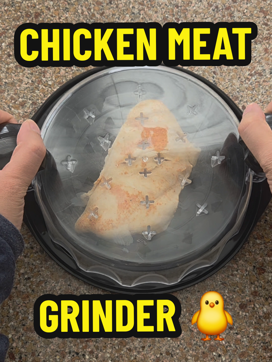 Let's shred some chicken! An easy accessible tool for chicken, pork and beef. One less electrical appliances 😌 #chickenshredder #KitchenHacks #kitchentools #chickensoftiktok #Recipe 