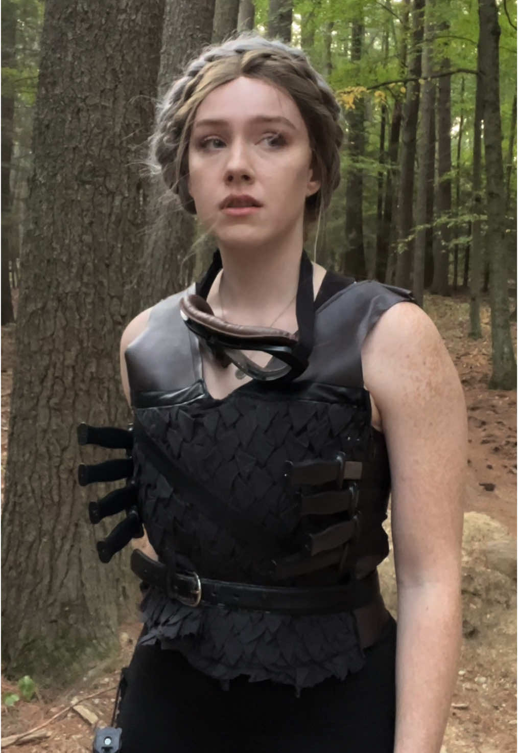 VIOLET SORRENGAIL IS HERE #fourthwing #violetsorrengail #xadenriorson #xadenandviolet #violetandxaden #violetsorrengailfanart #violetsorrengailcosplay #fourthwingrebeccayarros #fourthwingbook #fourthwingseries #ironflame #onyxstorm #basgiathwarcollege #bookboyfriend #romantasy #romantasybooks #violetsorrengailfanart #xadenandviolence #violetandtairn #rebeccayarros #rebeccayarrosfourthwing #dainaetos 