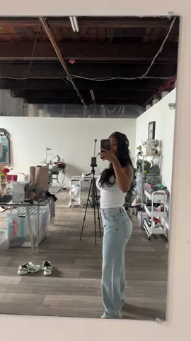 Your girl is really on her own now, go me. Stay tuned to see the finished results🐆! BTW, bookings are still available 🤍 text +1 267-313-3103 or link in bio! #phillystylist #decor #transformation 