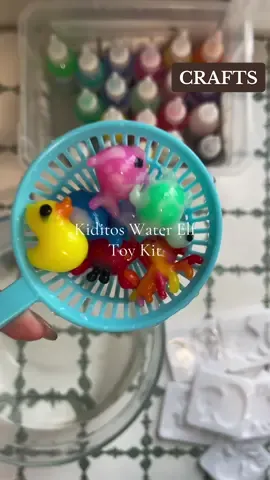 The craft I’ll actually beg my kids to do with me! 🤣 #kiditoswaterelfkit #christmas2025🎅🎄🎄  #kidsgiftguide #kidscrafts #squishymaker 