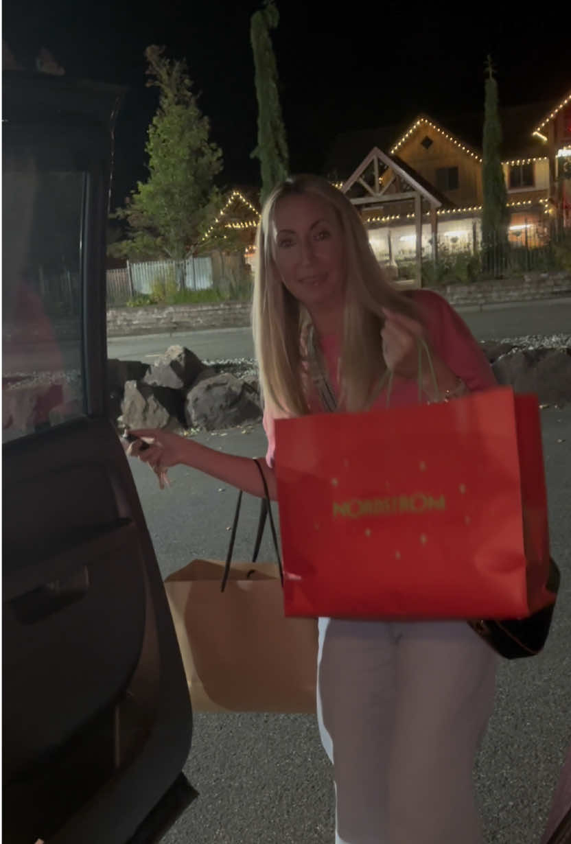 Behind the scenes 🎥 #sistertales #fyp #oldersister #middlesister #youngersister 