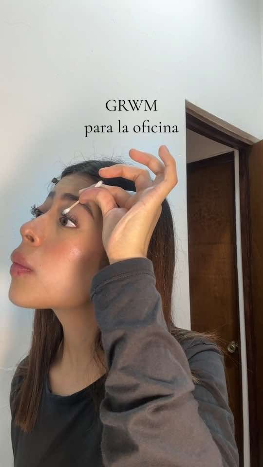 Grwm para ir a la oficina 🤌🏻 | ig: andreaagascaa | #morningroutine #oficina #trabajo #grwmroutine #corporatelife |  
