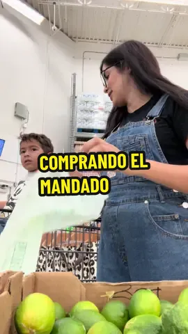 Venimos a comprar poco mandando porque pronto nos iremos de vacaciones😱😍 @Sergio Gaytan 